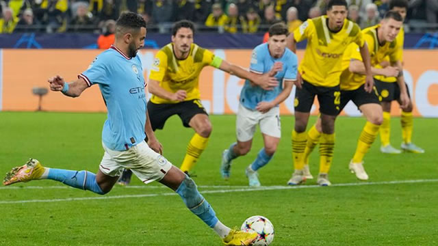 25/10/2022 v Borussia Dortmund